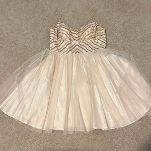 Formal light pink dress with gold sequins